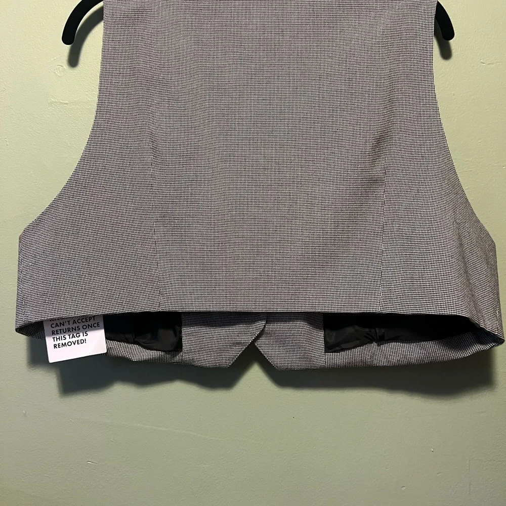 ASOS Cropped Vest in Grey Check - Picture 2 of 3